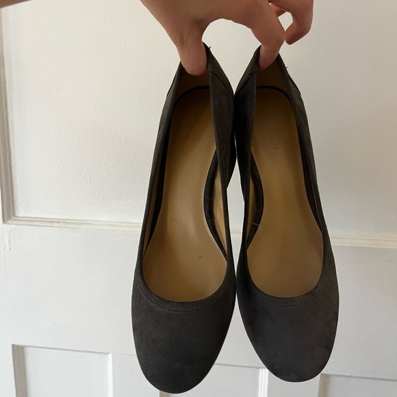 Grey Heels - Picture 2 of 2